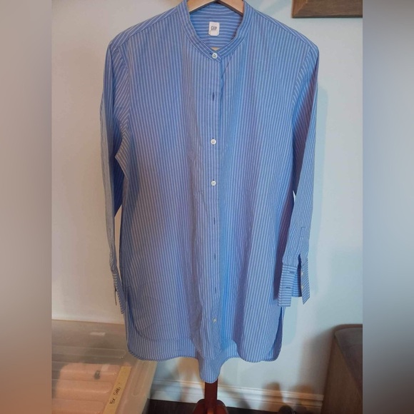 Hi-lo tailored stripe shirt - Picture 2 of 10